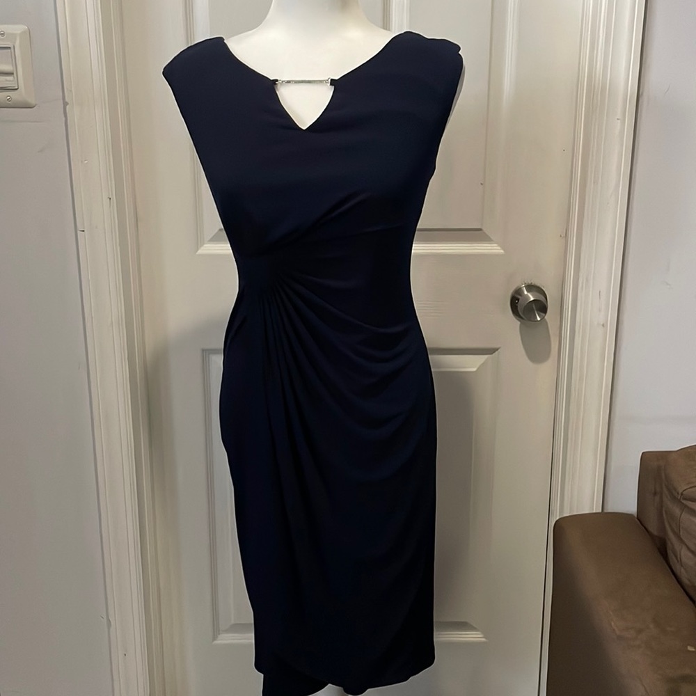 Connected Apparel Navy Blue Size:8 Dress below the knee. Close fit.